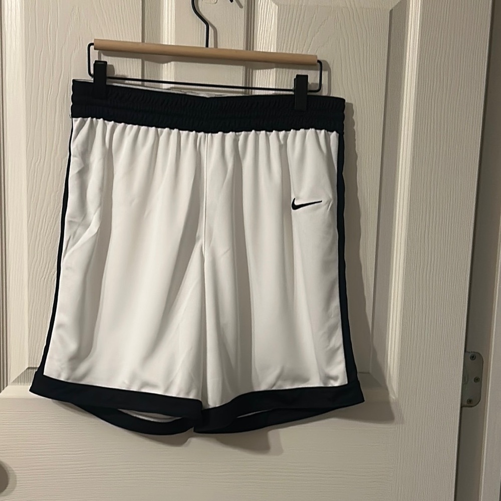 NWOT Nike shorts